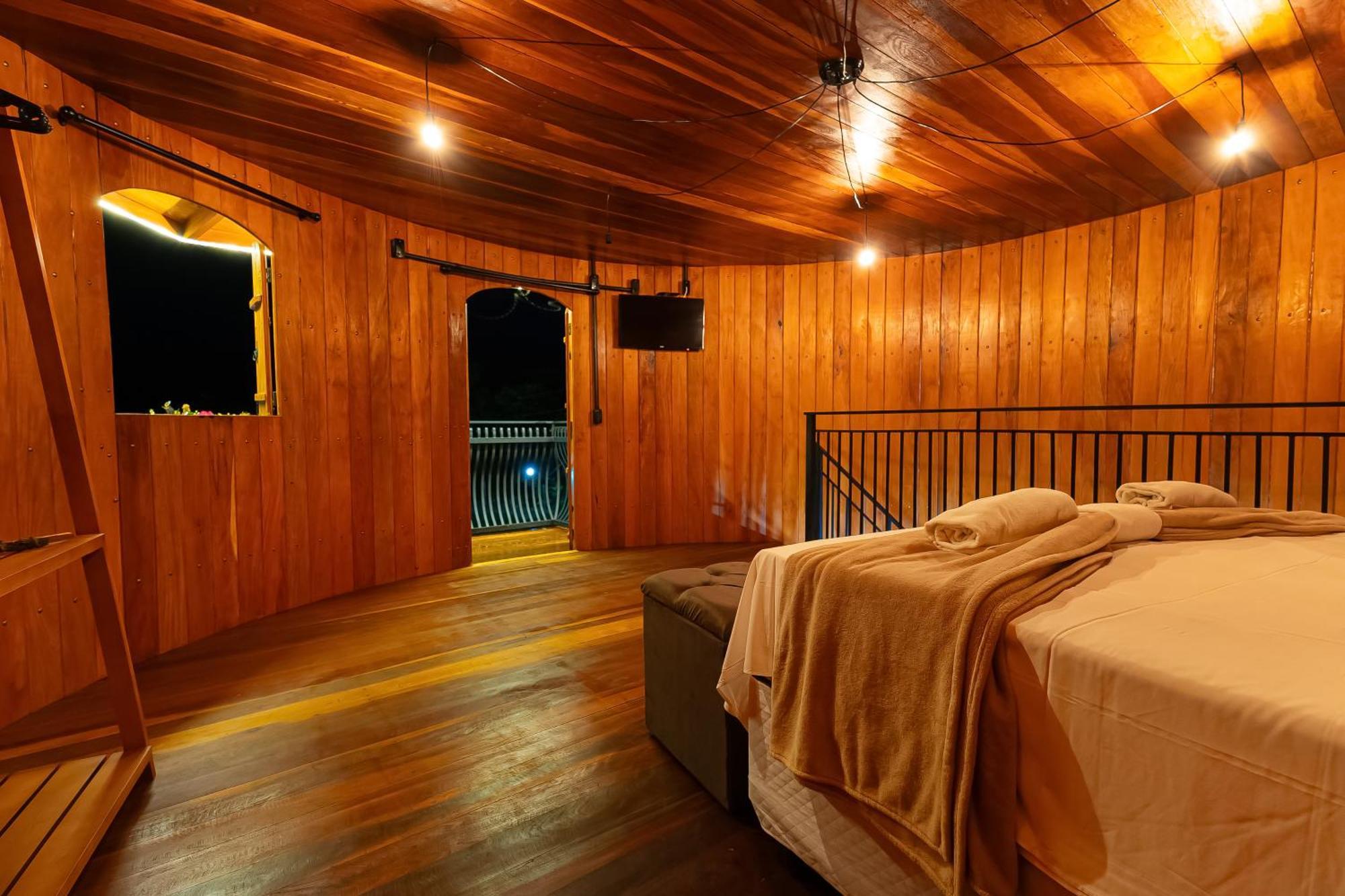 Pousada Cachoeira Paraiso Пиренополис Экстерьер фото